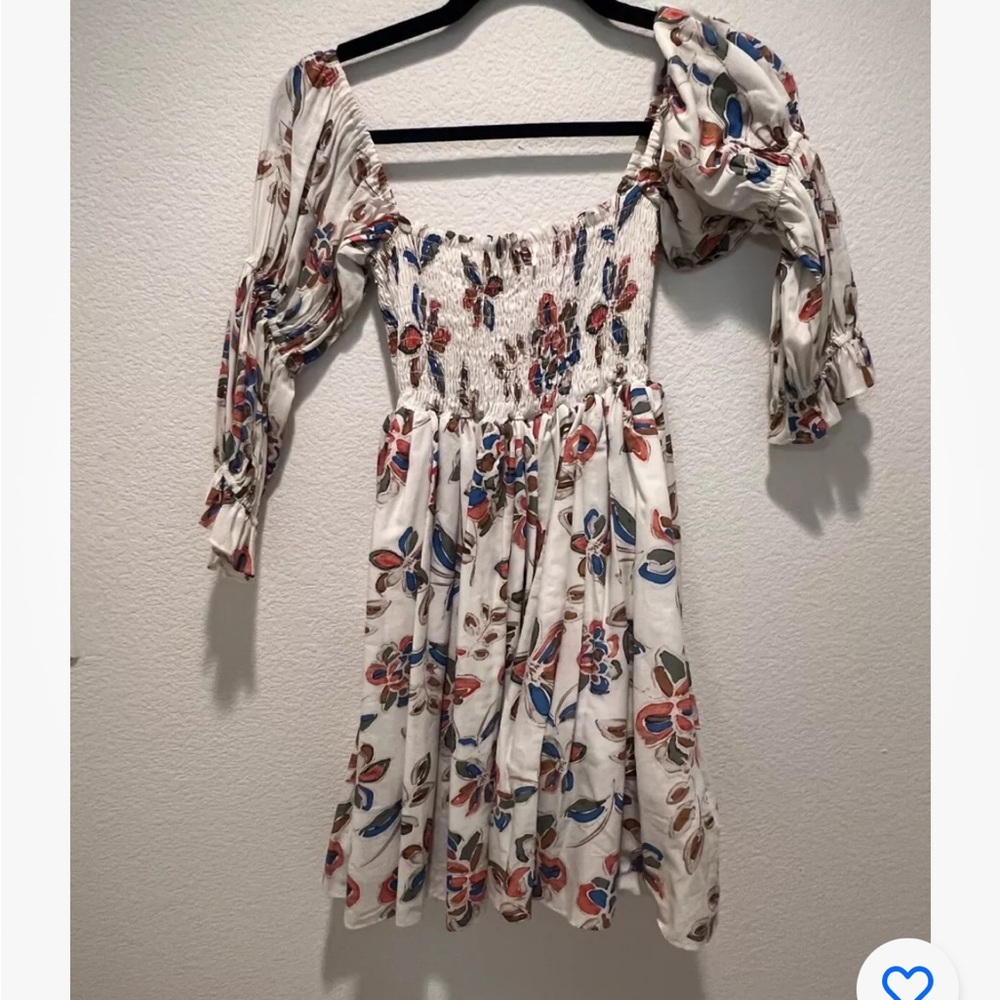 Misa Women’s Smocked Off the Shoulder Dress Size Small, never worn